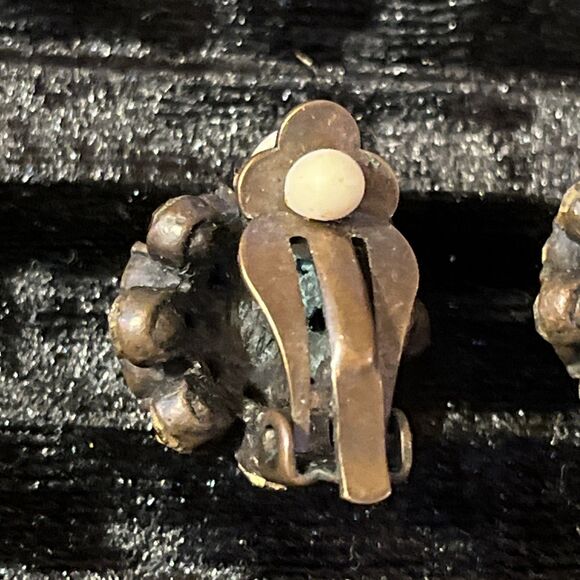 VTG Champagne CZ Rhinestone Tiered Bezel Set Bronze Tone Flower Clip On Earrings - Picture 4 of 8